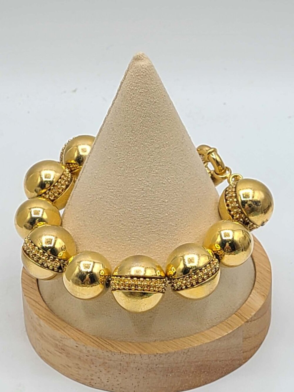J Crew Gold Tone Textured Ball Bracelet NWOT - Picture 8 of 10